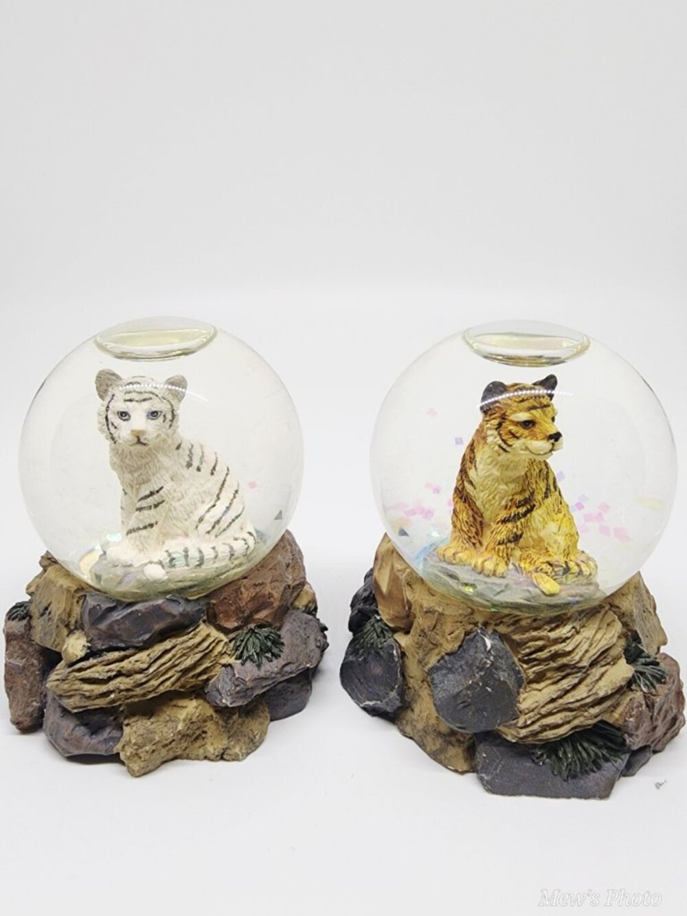 Vintage - Set of White Alaskan Siberian White Tiger and Ebros Gift Orange Bengal